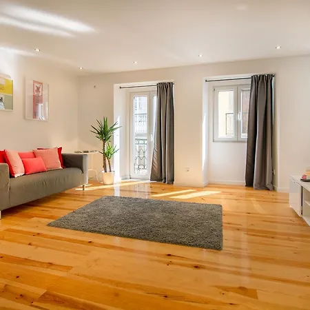 Bica Historical Tram Apartment *