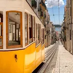 아파트 Bica Historical Tram