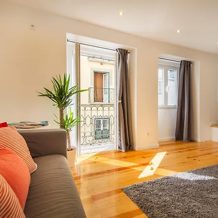 Bica Historical Tram